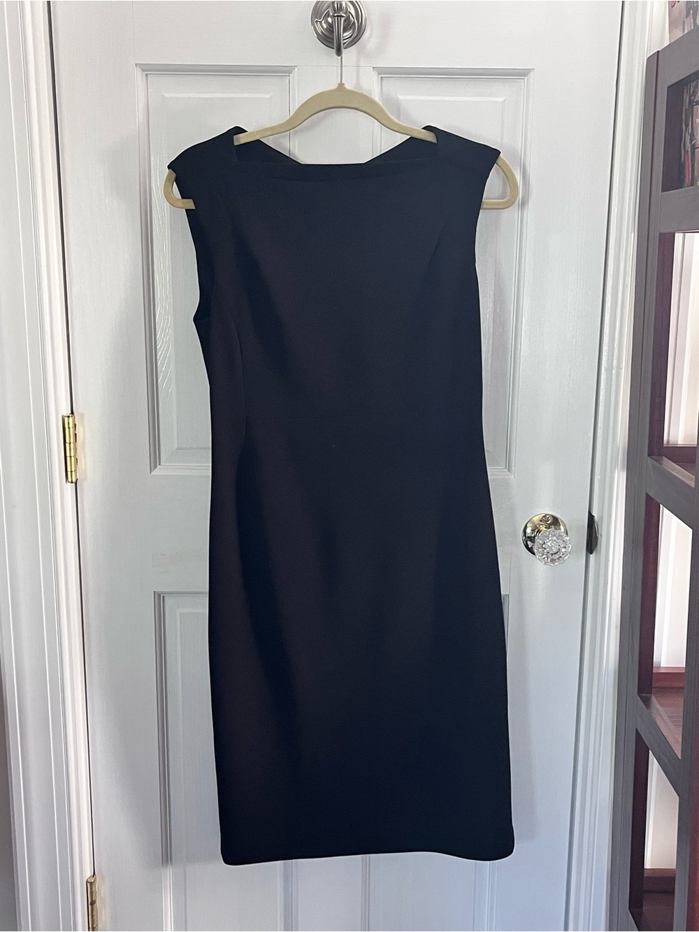 Calvin Klein Black Sleeveless Midi Sheath Dress